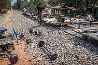 11 - DSCF8469 Le Bambou train. C'est pour les enfants en fait. Un aller et retour sur une vieille voie ferrée déhabilitée pour le floklore.